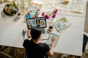 Read more about the article Bisnis Produk Digital Pilihan Ibu Rumah Tangga