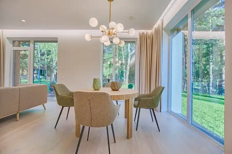 rumah tapak dan halaman