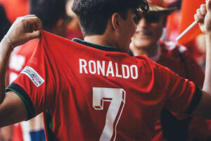 Read more about the article Pengaruh Sponsor dalam Desain Jersey